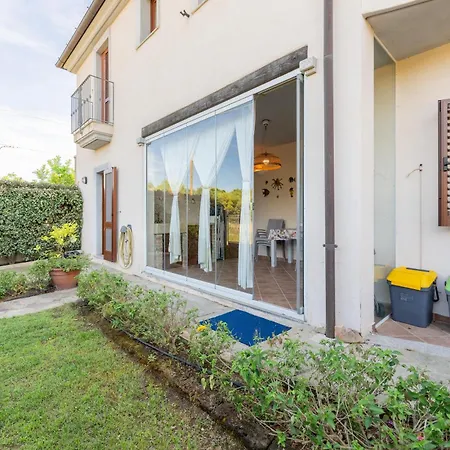 Mango Apartment